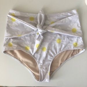 Kortni Jeane Tie Front Daisy Bottoms